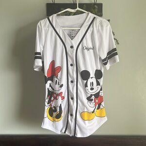 ladies mickey baseball jersey size M